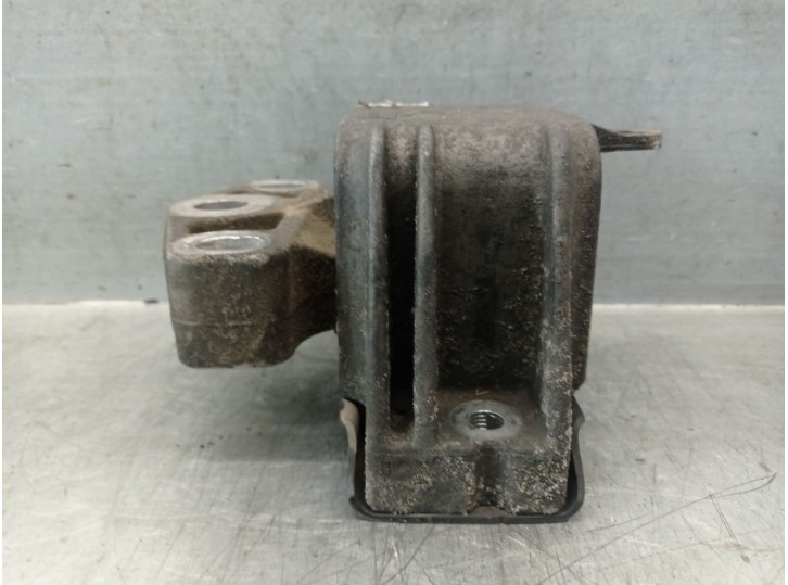 Recambio de soporte motor izquierdo para seat alhambra (7v8, 7v9) 1.9 tdi referencia OEM IAM 7M3199555  