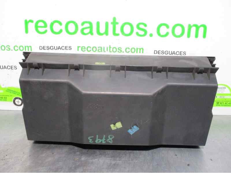 Recambio de guantera para ford ranger (eq) 2.5 12v td cat referencia OEM IAM UH7164161  