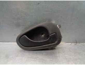 Recambio de maneta interior trasera derecha para mitsubishi carisma berlina 5 (da0) 1900 di-d comfort referencia OEM IAM MR91108