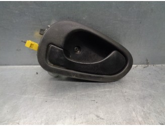 Recambio de maneta interior trasera izquierda para mitsubishi carisma berlina 5 (da0) 1900 di-d comfort referencia OEM IAM MR911