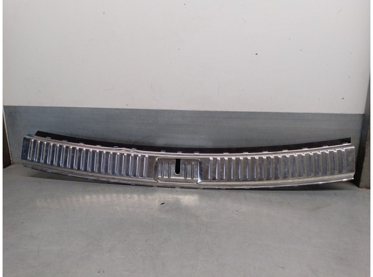 Recambio de molduras traseras para porsche cayenne (typ 92aa) 3.0 v6 tdi cat referencia OEM IAM 7P0863459E  