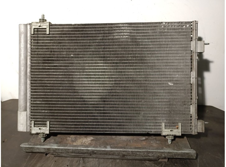 Replacement air conditioning condenser / radiator for Citroën C4 saloon 1.4 16V OEM IAM reference 9650545980 7402415 BEH