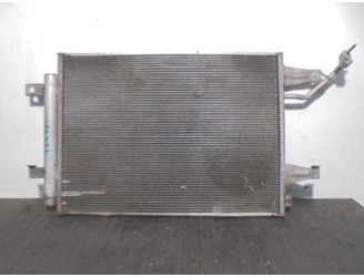 Recambio de condensador / radiador aire acondicionado para mitsubishi colt berlina 5 (z30a) 1.1 cat referencia OEM IAM MR568975 