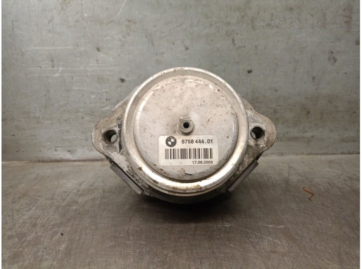 Recambio de soporte motor izquierdo para bmw x5 (e53) 3.0 d referencia OEM IAM 675844401 22116770638 