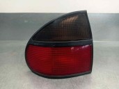 Replacement rear left tail light for Renault Laguna (B56) 2.0 D RN (B56F/G) OEM IAM reference 7700820052 5 DOORS