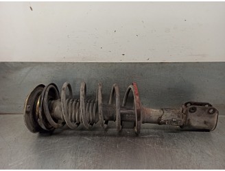 Replacement front right shock absorber for Renault 5 (B/C40) 1.0 OEM IAM reference 7700807873 