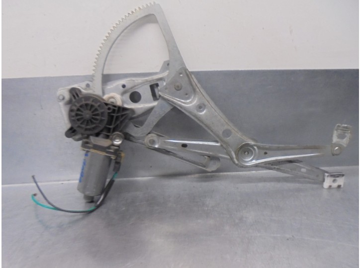Recambio de elevalunas delantero izquierdo para mercedes-benz clase e (w210) berlina 2.8 24v cat referencia OEM IAM 0130821670 2