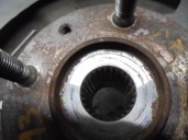 Recambio de mangueta delantera derecha para kia shuma 1.5 cat referencia OEM IAM K2A133021A  