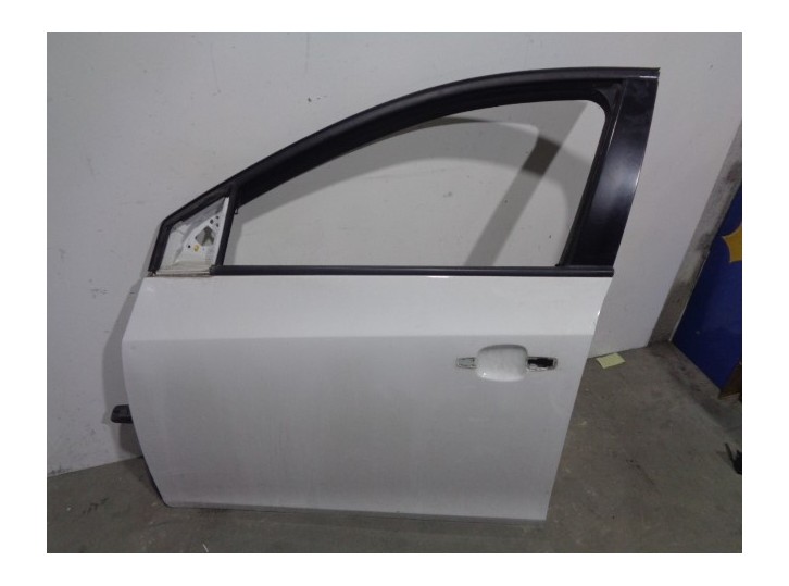 Recambio de puerta delantera izquierda para chevrolet cruze 2.0 diesel cat referencia OEM IAM 95987757 BLANCA 4PUERTAS