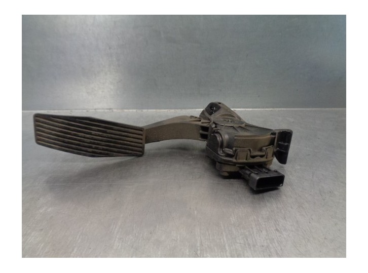 Recambio de potenciometro pedal para chevrolet cruze 2.0 diesel cat referencia OEM IAM 13252702 6PV00976507 HELLA