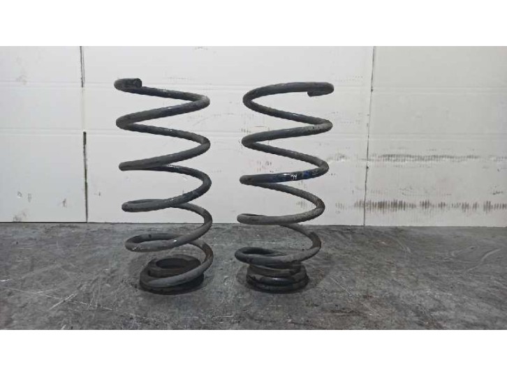 Replacement suspension spring for Opel Corsa D Corsavan OEM IAM reference 424112 