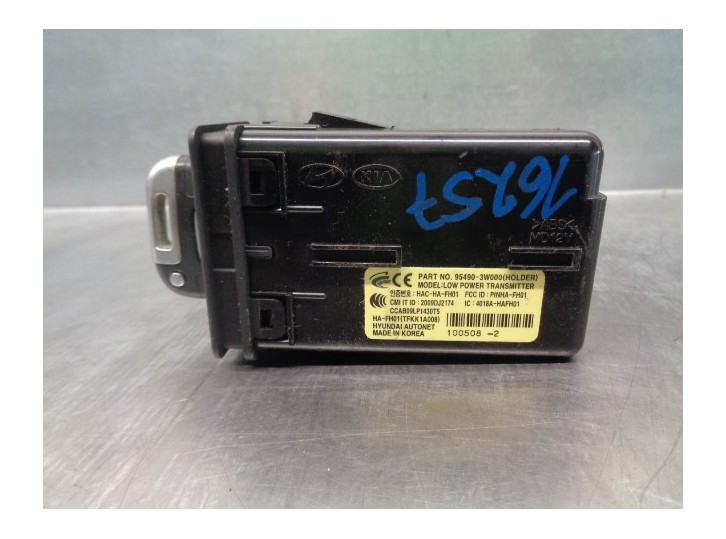 Replacement ignition switch for Kia Sportage Drive 4x2 OEM IAM reference 954903W000 