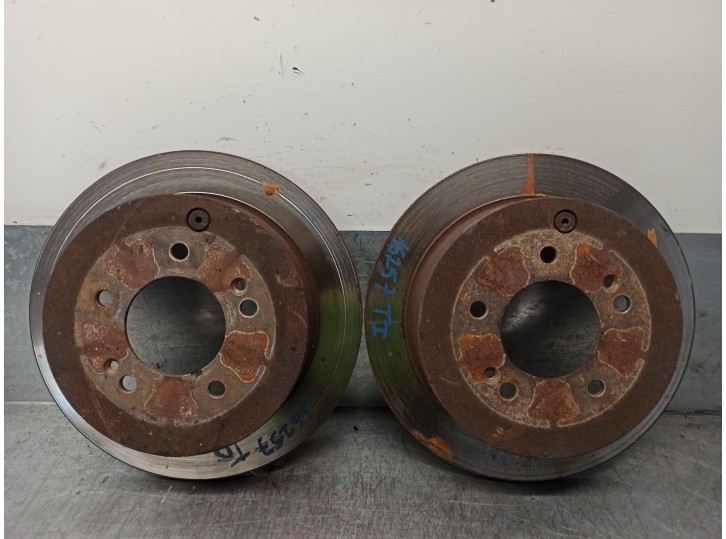 Recambio de disco freno trasero para kia sportage drive 4x2 referencia OEM IAM 584113A300 