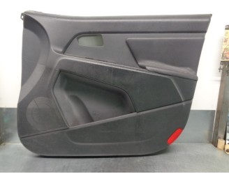 Replacement front right door trim panel for Kia Sportage Drive 4x2 OEM IAM reference 823083U020XI 