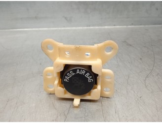 Recambio de interruptor para mitsubishi l 200 (ka0/kb0) 2.5 di-d cat referencia OEM IAM 8150A006  