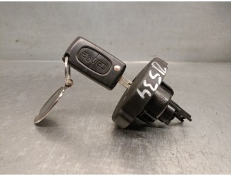 Recambio de tapon combustible para peugeot 5008 (0u_, 0e_) 1.6 bluehdi 120 referencia OEM IAM 10014390100 