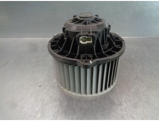 Recambio de motor calefaccion para kia sportage drive 4x2 referencia OEM IAM 971132Y000 F00S382441 BOSCH