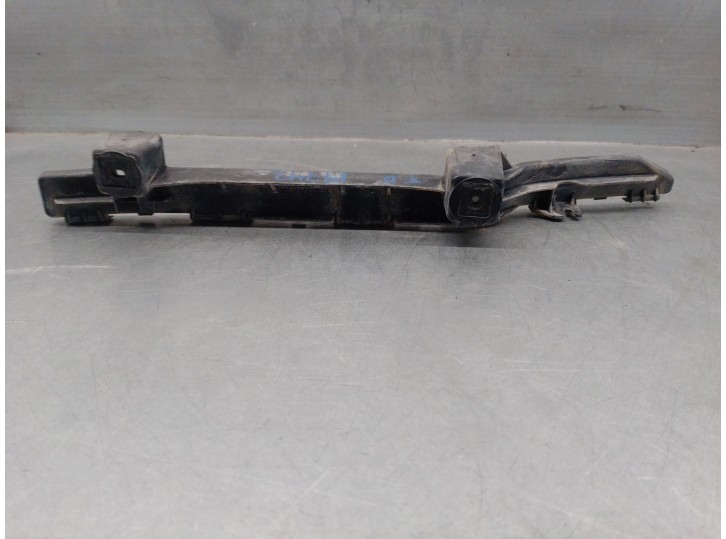 Replacement rear bumper reinforcement for Fiat Freemont (345) 2.0 16V Multijet CAT OEM IAM reference 05178412AF 