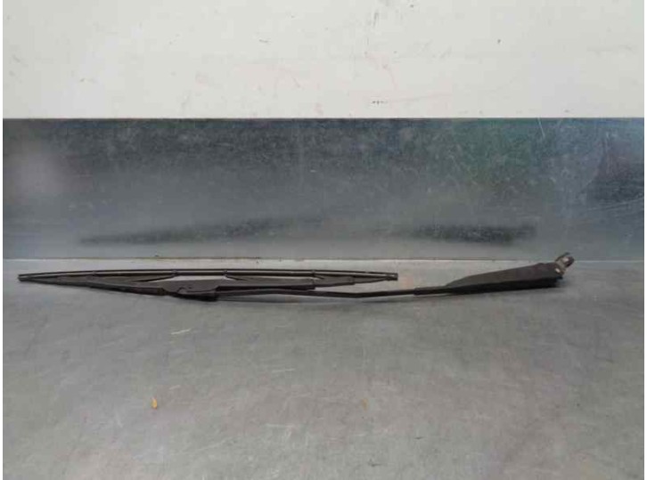 Recambio de brazo limpia delantero derecho para tata telcoline tdi d/c4x4 referencia OEM IAM 265482410132  