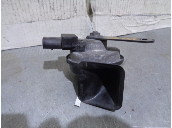 Replacement horn for Porsche 718 Boxster (Typ 982) 2.5 Turbo cat OEM IAM reference 