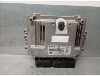 Recambio de centralita motor uce para hyundai i30 1.6 crdi cat referencia OEM IAM 391142A411  0281017208 BOSCH
