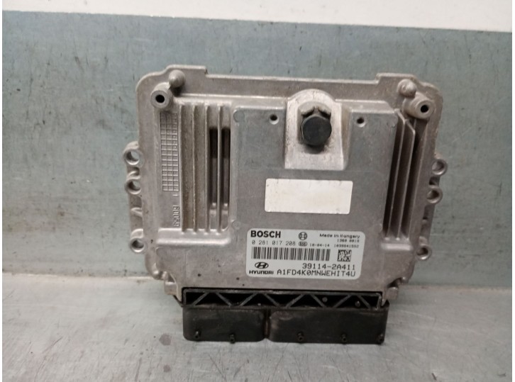 Recambio de centralita motor uce para hyundai i30 1.6 crdi cat referencia OEM IAM 391142A411  0281017208 BOSCH