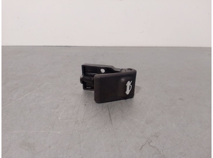 Recambio de cerradura capot para hyundai bayon (bc3) 1.0 t-gdi referencia OEM IAM 8118034000 8118034000LK 