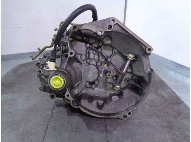 Recambio de caja cambios para peugeot 205 berlina 1.1 referencia OEM IAM 2CA37 028262 
