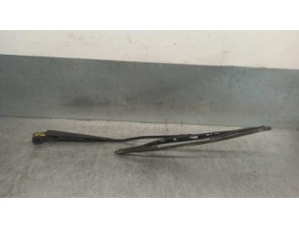 Recambio de brazo limpia trasero para mitsubishi space wagon (n80/n90) 2.4 gdi cat referencia OEM IAM MZ690104  