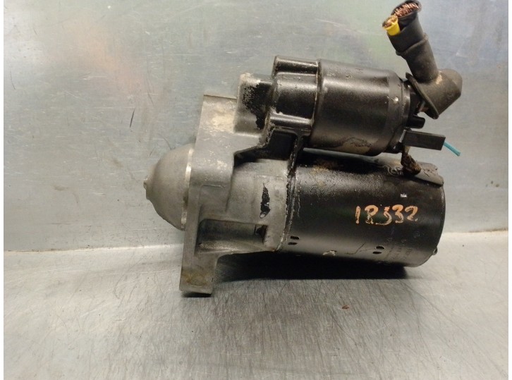 Recambio de motor arranque para peugeot 205 berlina 1.1 referencia OEM IAM 0001112007 0001112007 BOSCH