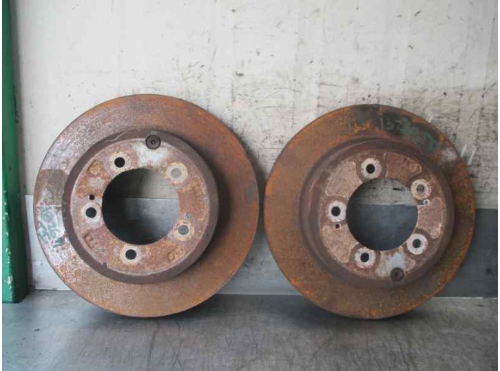 Recambio de disco freno trasero para mitsubishi space wagon (n80/n90) 2.4 gdi cat referencia OEM IAM   