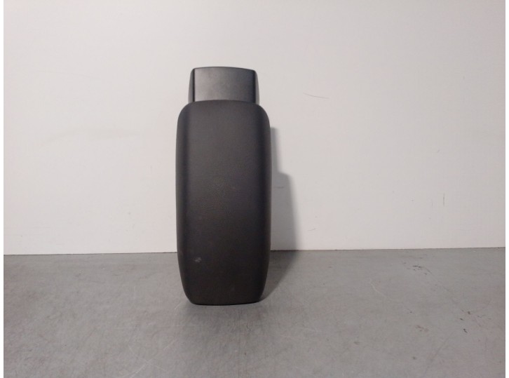 Recambio de apoyabrazos central para hyundai bayon (bc3) 1.0 t-gdi referencia OEM IAM 84660T7600NNB 84660T7600NNB 