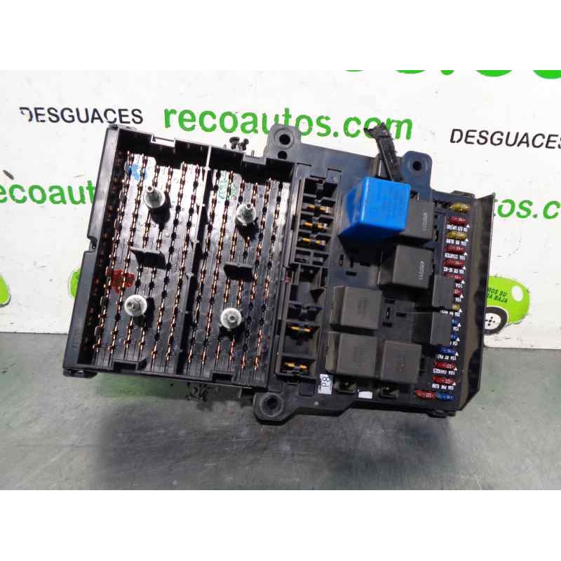 Recambio de caja reles / fusibles para chrysler voyager (gs) 3.3 cat referencia OEM IAM P04707996AE  