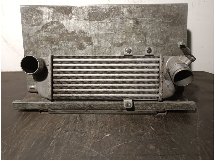 Recambio de intercooler para hyundai i30 1.6 crdi cat referencia OEM IAM 282712A610 6714315 MODINE