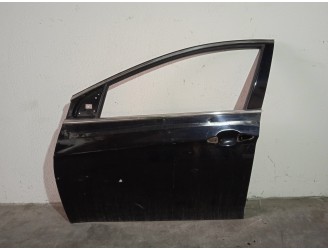 Recambio de puerta delantera izquierda para hyundai i40 cab bluedrive referencia OEM IAM 760033Z000 NEGRA 4 PUERTAS