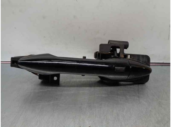 Recambio de maneta exterior delantera derecha para hyundai ix35 1.7 crdi cat referencia OEM IAM 826522Y010  