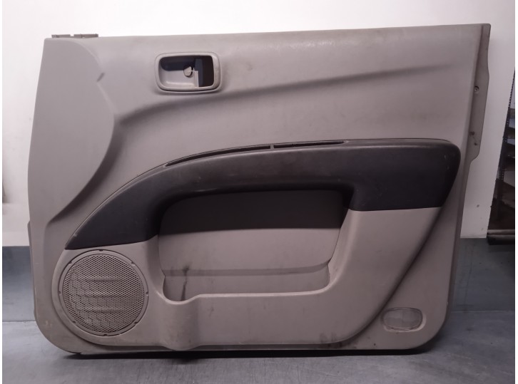 Recambio de guarnecido puerta delantera derecha para mitsubishi l 200 (ka0/kb0) 2.5 di-d cat referencia OEM IAM 7221A134HA 5 PU