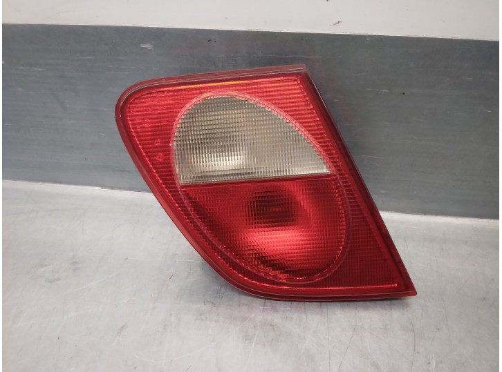 Recambio de piloto trasero izquierdo para mercedes-benz clase e (w210) berlina diesel 2.2 cdi 16v cat referencia OEM IAM A210820