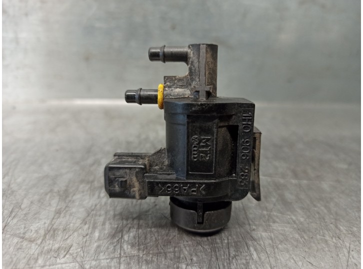Recambio de valvula aire adicional para seat ibiza (6k) básico referencia OEM IAM 1H0906283 