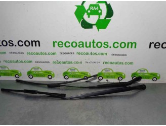 Recambio de brazo limpia delantero derecho para renault megane iii berlina 5 p dynamique referencia OEM IAM   
