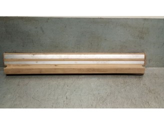 Recambio de molduras traseras para mercedes-benz clase e (w124) berlina 3.0 diesel cat referencia OEM IAM A1246800835 A124680083