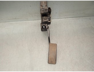 Replacement accelerator pedal potentiometer for Mitsubishi L 200 (KA0/KB0) 2.5 DI-D CAT OEM IAM reference MR992933 