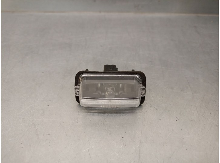 Recambio de piloto matricula para toyota yaris (_p21_, _pa1_, _ph1_) 1.5 hybrid (mxph10) referencia OEM IAM 812700D120 812700D12