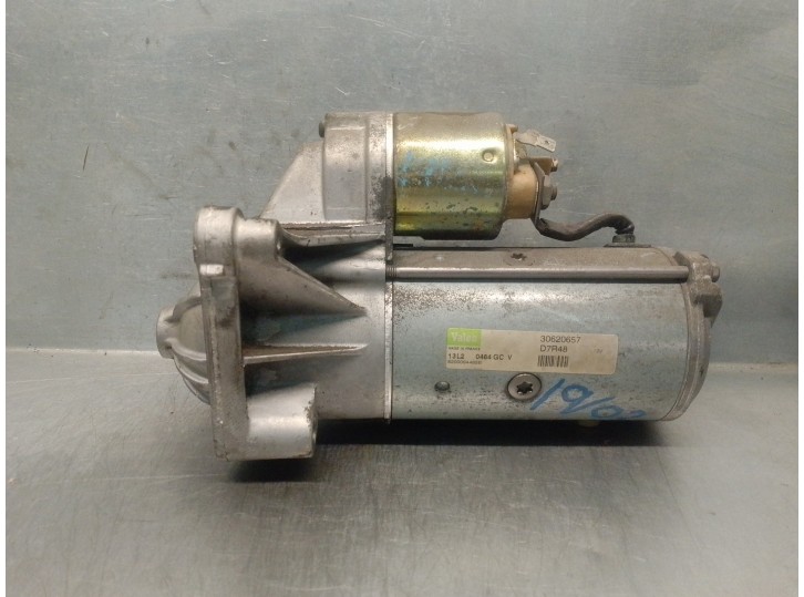Recambio de motor arranque para volvo v40 familiar 1.9 diesel cat referencia OEM IAM 8200064465B D7R48 VALEO