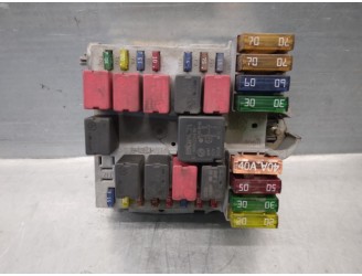 Recambio de caja reles / fusibles para lancia ypsilon (101) 1.3 jtd cat referencia OEM IAM 57657  