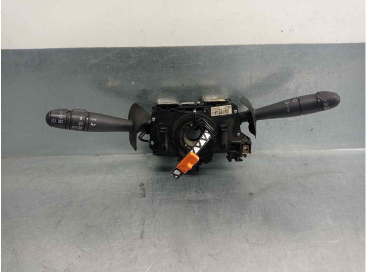 Recambio de mando luces para renault clio ii fase i (b/cbo) 1.9 d referencia OEM IAM 7700432854 