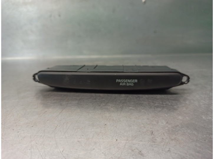 Recambio de pantalla multifuncion para kia soul ( ) 1.6 crdi cat referencia OEM IAM 93700B2BA0CA 93330S 