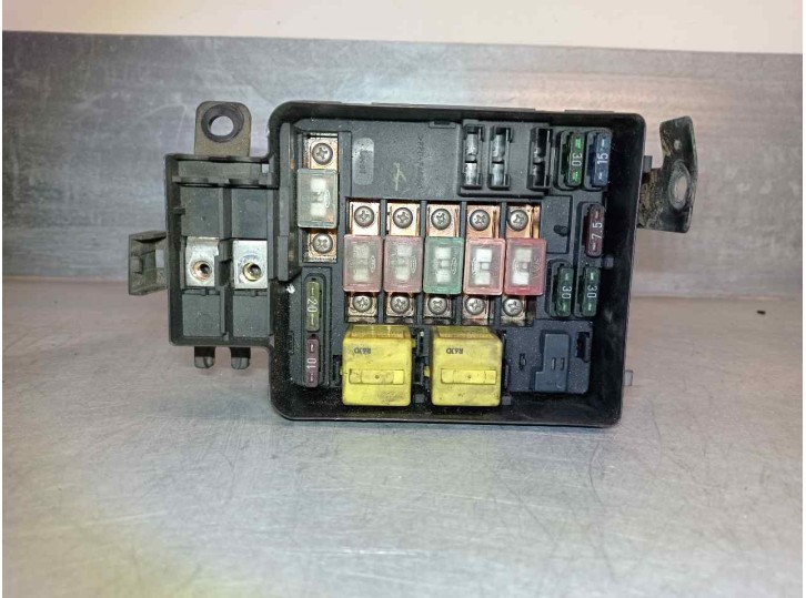 Recambio de caja reles / fusibles para mg serie 400 (rt) 2.0 turbodiesel referencia OEM IAM YQE102030 161357021298 