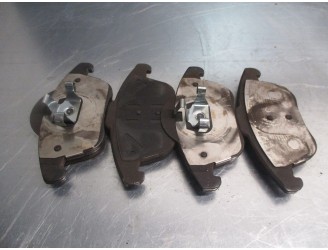 Recambio de pastillas de freno para land rover evoque 2.2 td4 cat referencia OEM IAM   ROADHOUSE