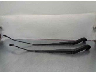 Recambio de brazo limpia delantero derecho para peugeot expert kasten 2.0 hdi fap referencia OEM IAM 1400456680 1400456780 